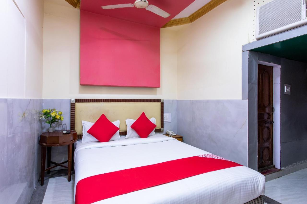 โอโย 24196 โฮเต็ล ศรีนาถ พาเลซ Hotel อุจเจน ภายนอก รูปภาพ